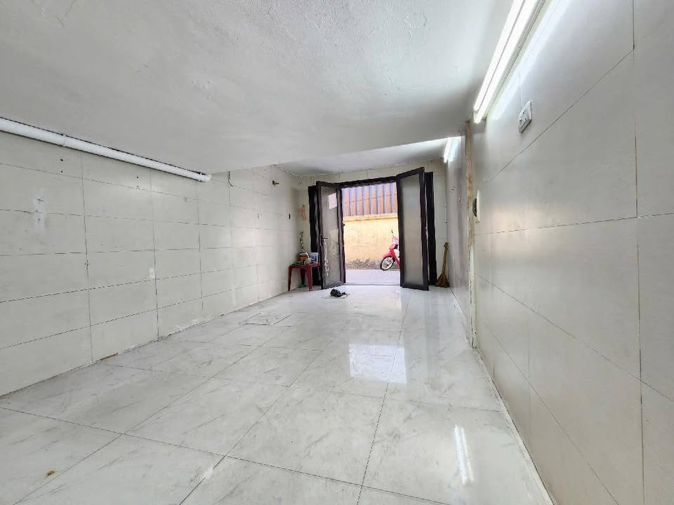 Nhà Mặt Phố Giải Phóng, Quận Thanh Xuân, 45m² giá 2.05 tỷ - Đầu tư sinh lời ngay!
