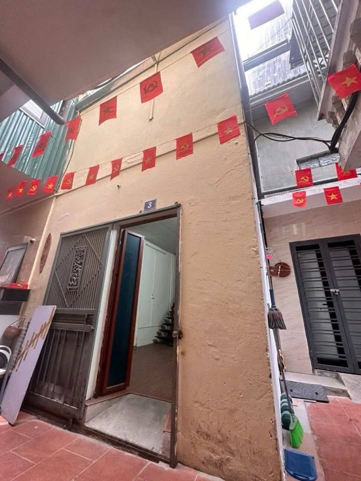 Nhà Thái Hà 99m² giá 2.55 tỷ - Ô tô đỗ cửa, lô góc thoáng sáng!