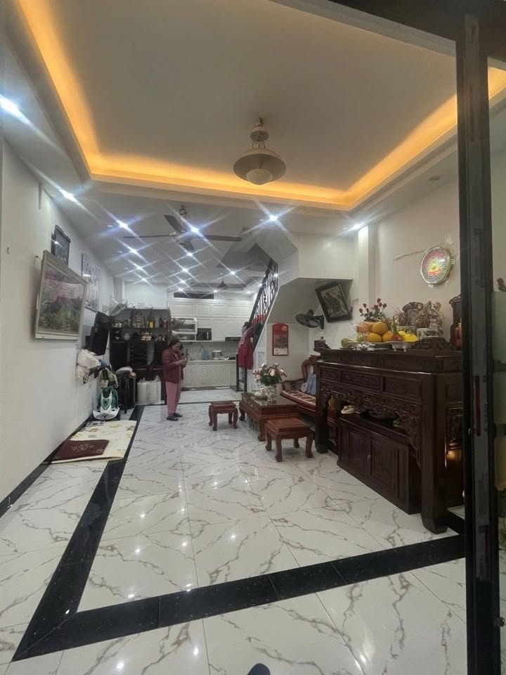 Căn hộ Nguyễn Đình Hoàn, Cầu Giấy 64m² giá 10.88 tỷ - Đầu tư sinh lời!