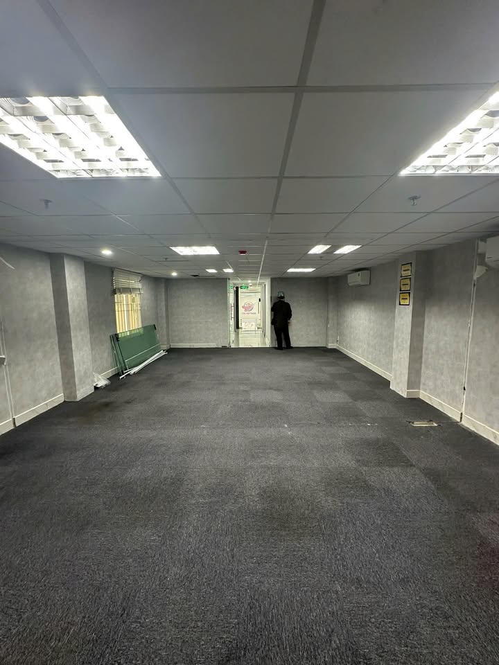 Văn phòng cho thuê Vũ Trọng Phụng 85m² giá 13 triệu - Khu vực sầm uất, tiện ích đầy đủ!