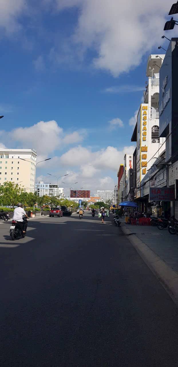 Mặt tiền FrontHouse phố đi bộ Hai Bà Trưng, Long Xuyên 85m² - Cơ hội đầu tư sinh lời!