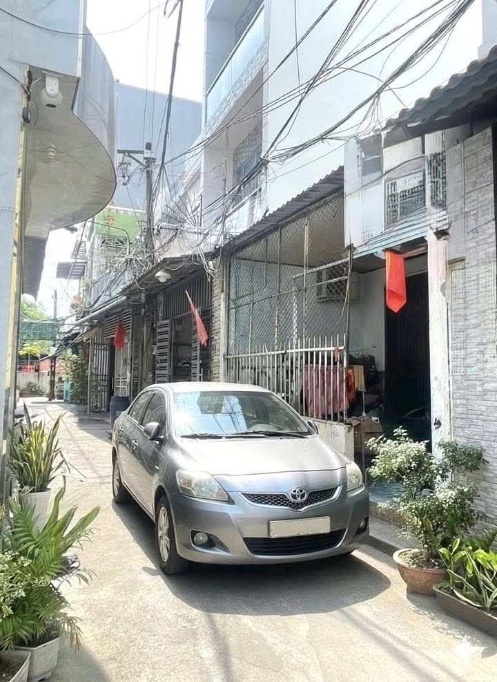 Nhà riêng Tân Phú 32m² giá 3.75 tỷ - Chính chủ, pháp lý rõ ràng!