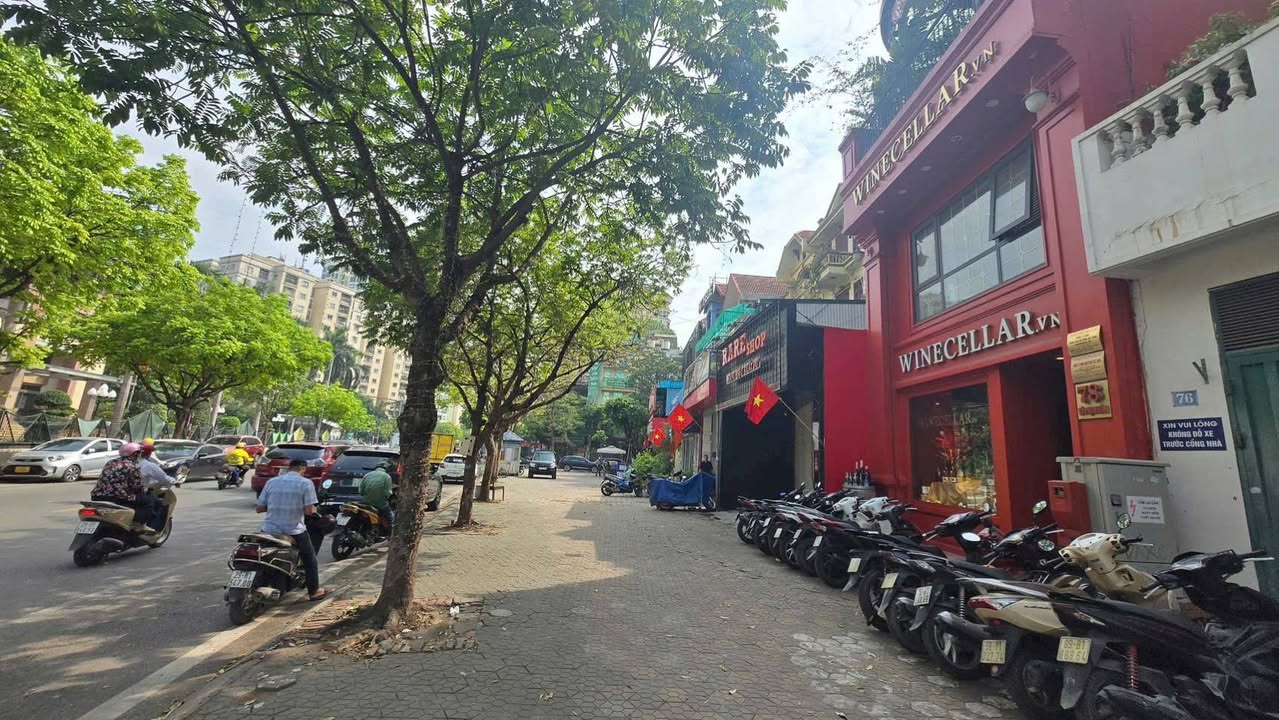 Bán nhà mặt phố Vũ Phạm Hàm, quận Cầu Giấy, 148m² - Sẵn sàng giao dịch!