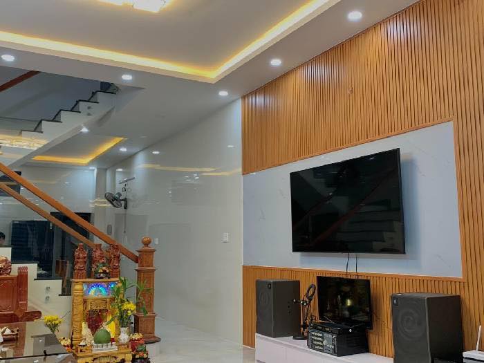 Nhà mặt tiền đường Long Bình, Thủ Đức 105m² giá 7.2 tỷ - Đầu tư sinh lời cao!