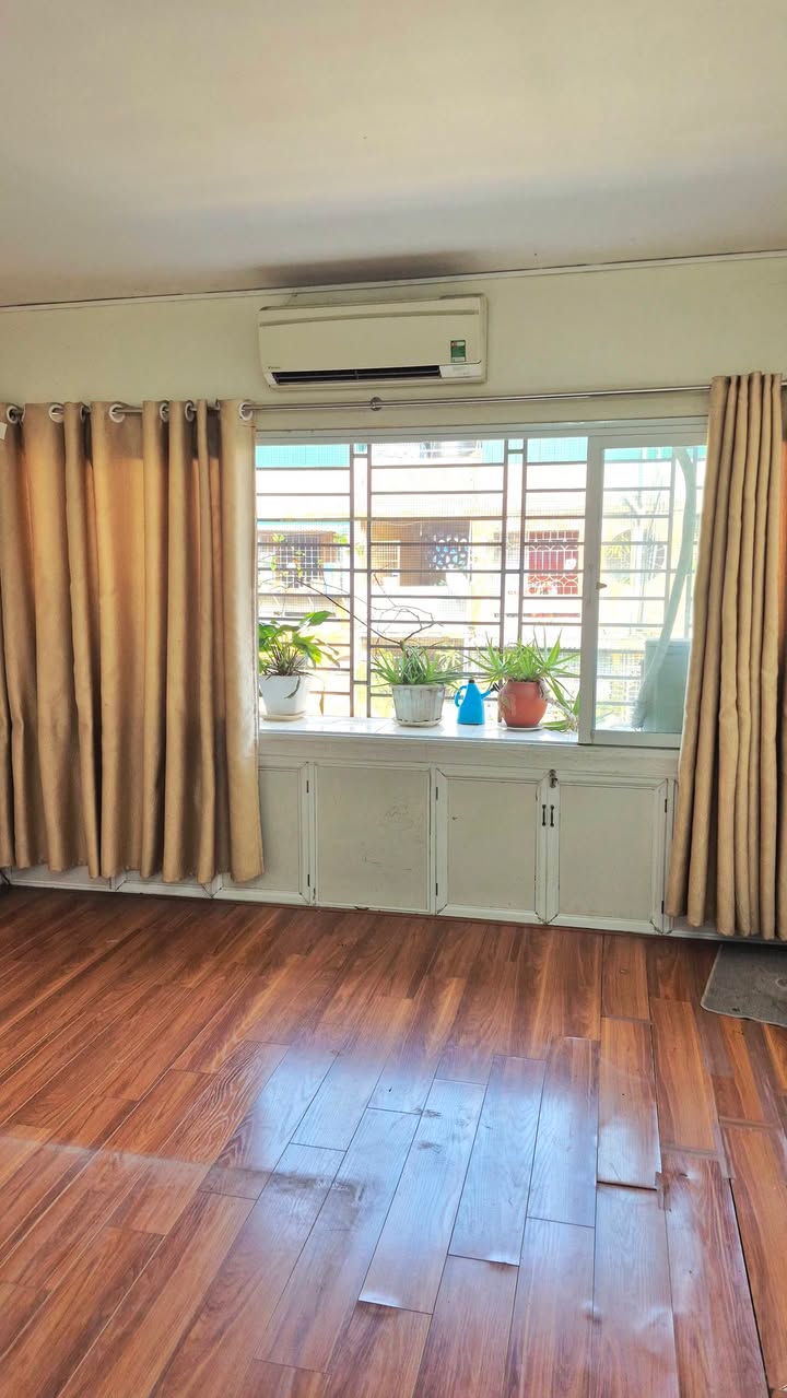 Nhà cho thuê Khu C Nghĩa Tân 55m² giá 7.5 triệu - Full nội thất, gần công viên