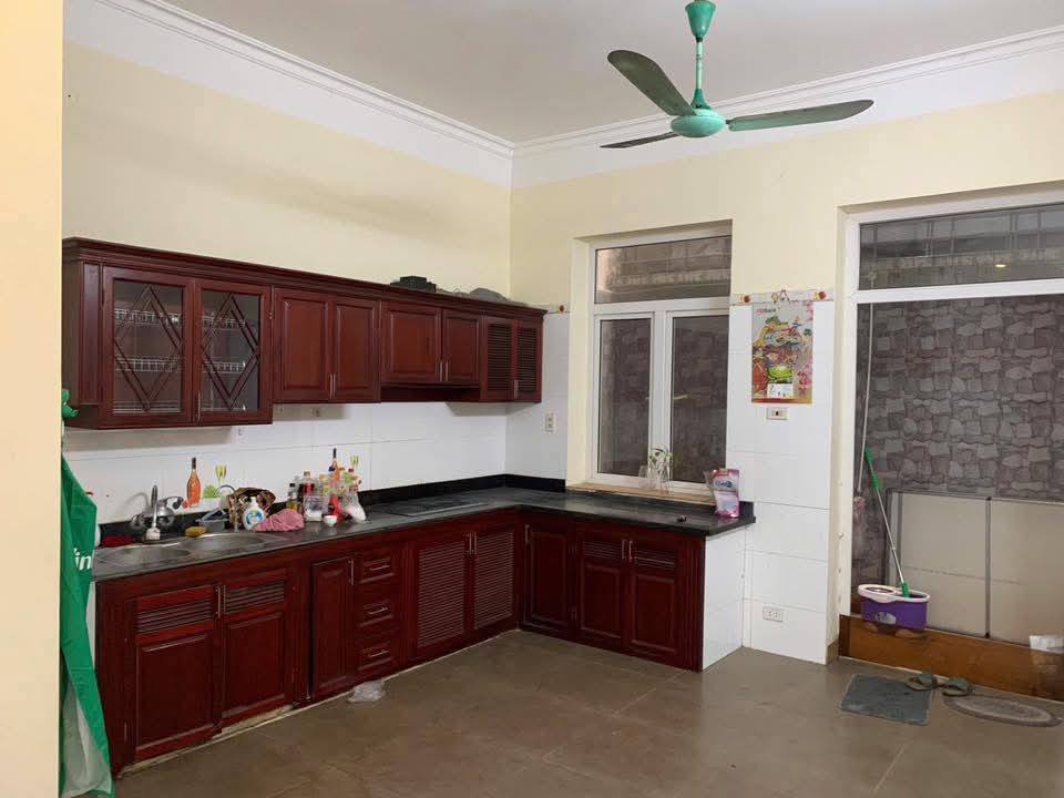 Cho thuê nhà liền kề Nguyễn Văn Lộc, Hà Đông 80m² - Phù hợp làm văn phòng và cư trú!