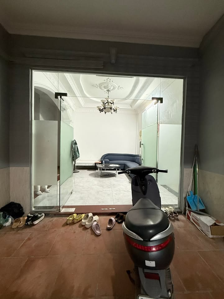 Nhà nguyên căn Duy Tân, 50m² giá 15 triệu - Cho thuê gấp, chính chủ!