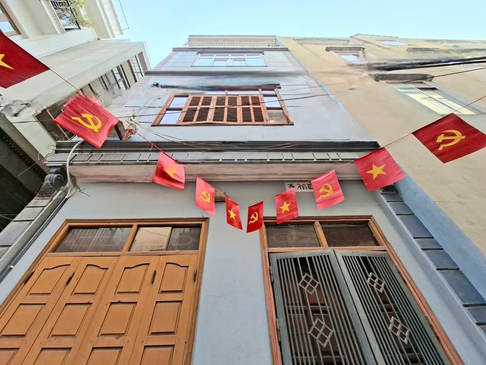 Nhà phố Lê Trọng Tấn, Thanh Xuân 31m² giá 7.5 tỷ - Lô góc, tiện ích đầy đủ!