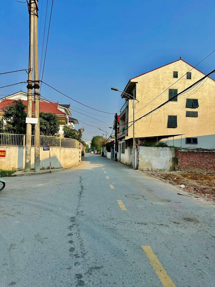 Bán FrontHouse đường Nguyễn Hữu Lập, TP Vinh 67m² giá 3.18 tỷ - Kinh doanh sầm uất!