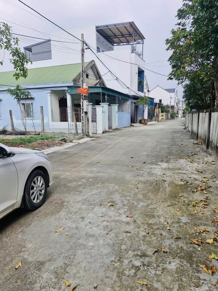 Đất Nghi Liên 99.8m² giá 2.4 tỷ - Gần bệnh viện, đường 5m thông thoáng!