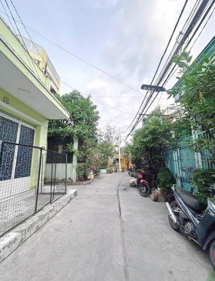 Nhà Tỉnh Lộ 10, Quận 6, 54m² giá 4 tỷ - Đường hẻm xe hơi, sổ hồng chính chủ!
