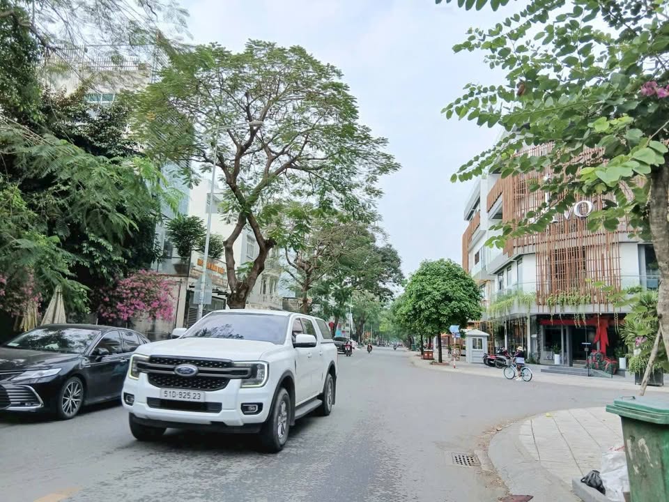 Đất Mặt Tiền Kinh Doanh Lô Góc 350m² KDC Đông Thủ Thiêm - Giá 35 tỷ, Vị trí Đỉnh Cao!