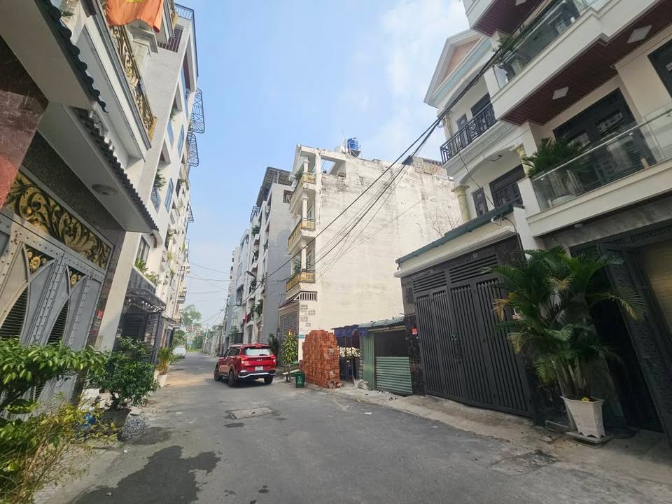 Nhà phố Quận 12 - 64m² giá 5.9 tỷ - Xây mới 100%, ô tô vào tận nhà!