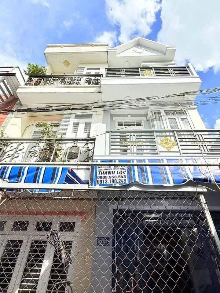 Nhà phố Hiệp Thành, Quận 12, 35m² giá 3.69 tỷ - Sổ hồng riêng, hoàn công đầy đủ!