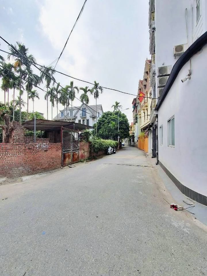 Đất phố Ngọc Thụy, phường Bồ Đề, 76m² giá 10 tỷ - Sổ đỏ chính chủ, đầu tư sinh lời!