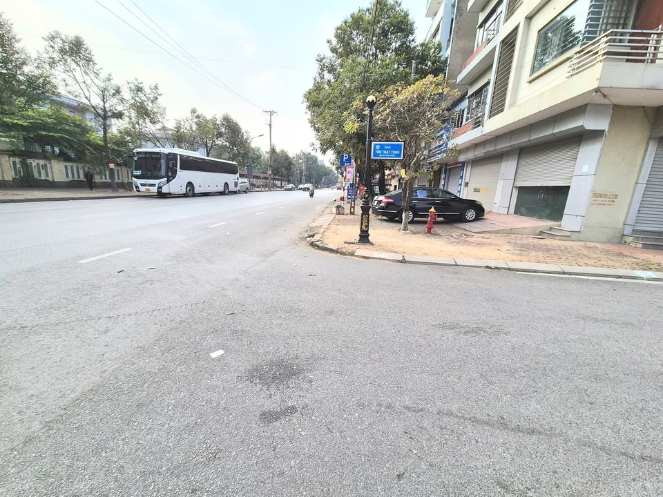 Cho thuê lô góc mặt tiền đường Bình Than, Bắc Ninh - 7 phòng ngủ khép kín chỉ 35 triệu/tháng!