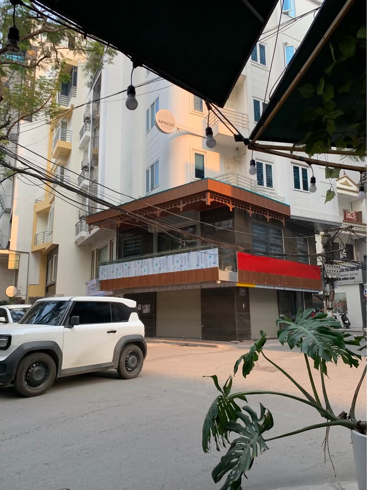 Nhà bán Cầu Giấy, Nguyễn Chánh, 47m² giá 14 tỷ - Sẵn sàng vào ở ngay!