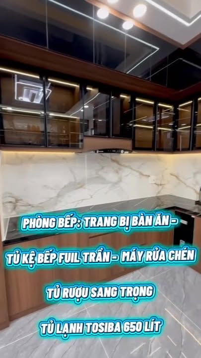 Nhà phố hiện đại tại Huỳnh Tấn Phát, Nhà Bè 85.5m² giá 9.8 tỷ - Full nội thất cao cấp!