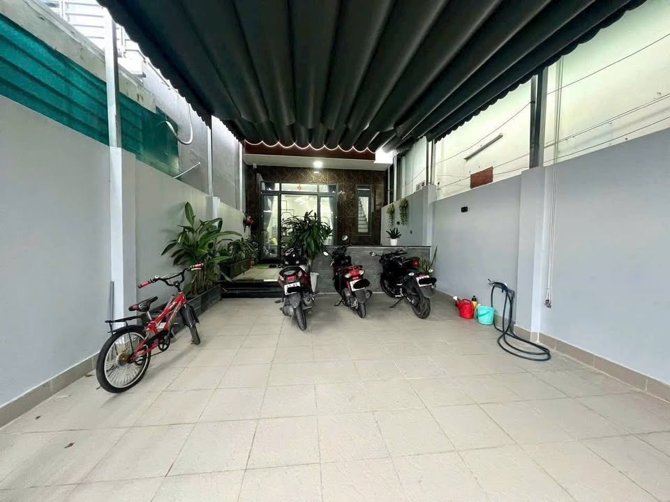 Nhà cho thuê tại Thích Quảng Đức, Thủ Dầu Một - Diện tích 112m², giá 9 triệu/tháng - Nội thất đầy đủ