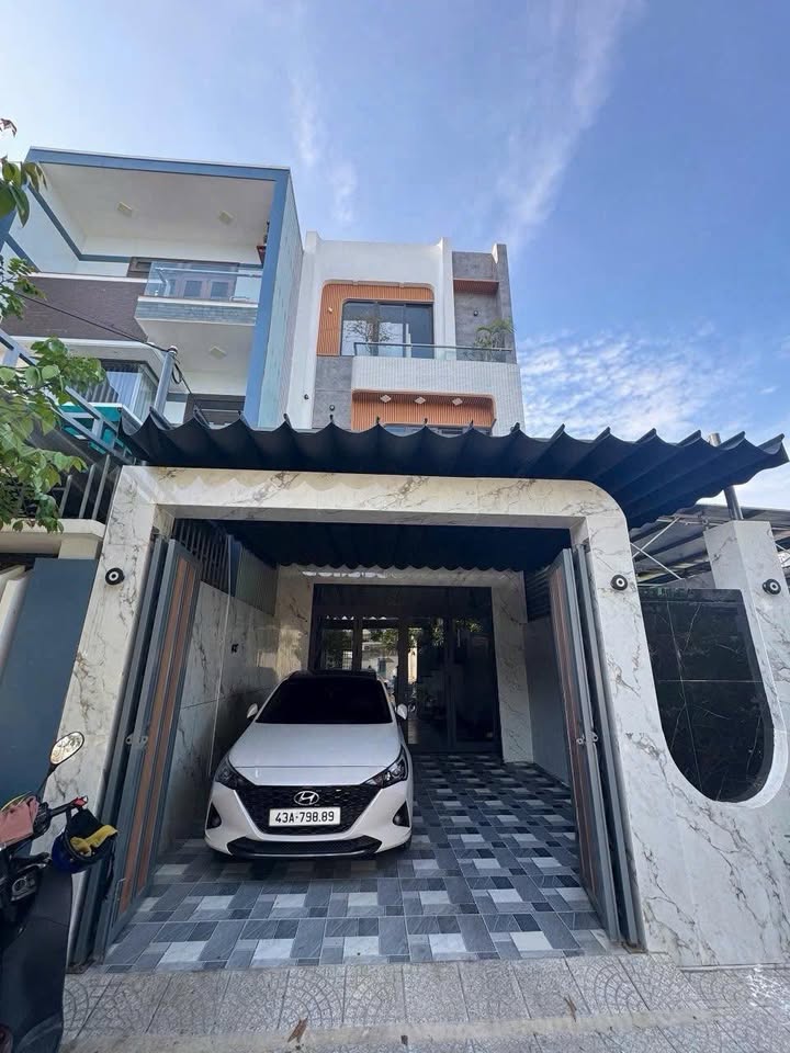 Nhà mặt tiền đường Hồ Tỵ, Hòa Xuân, 97m² - Cơ hội đầu tư hấp dẫn!