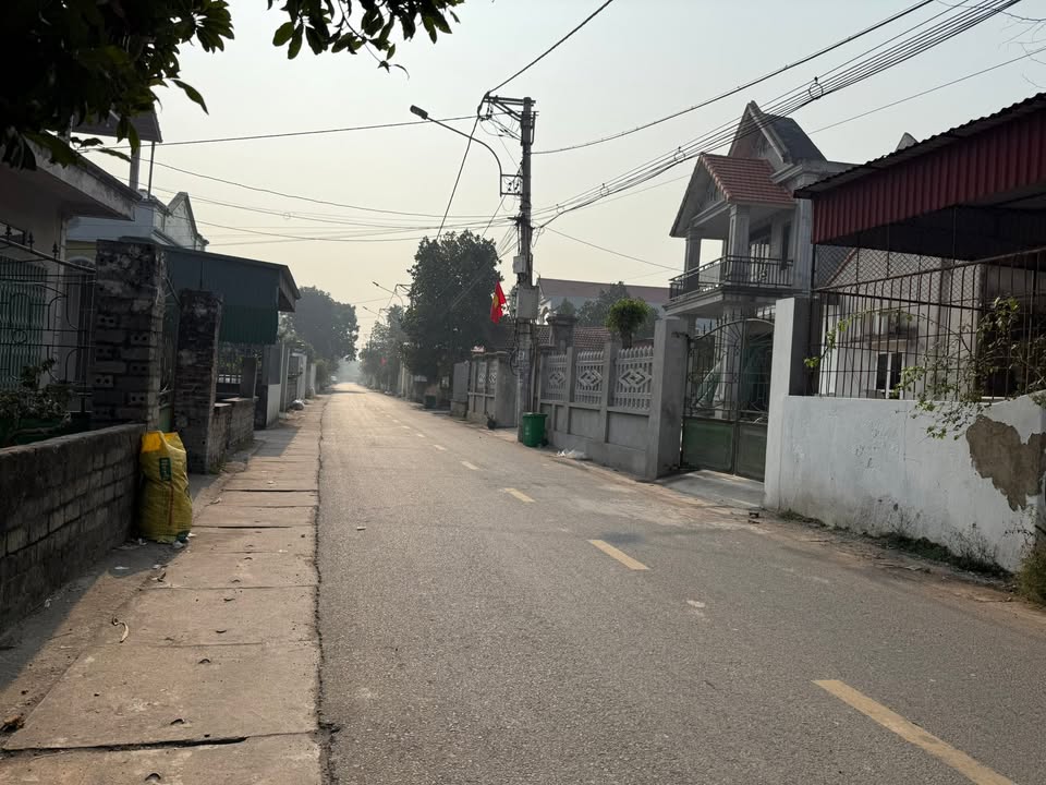 Đất nền 110m² tại Ngõ xe VF3, Phường Hòa Mạc, Thị xã Duy Tiên - Giá tốt, vị trí thuận lợi!