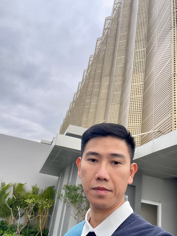 Căn hộ ICON40 Hạ Long 33.3m² giá 1.86 tỷ - Sở hữu ngay với sổ hồng chính chủ!