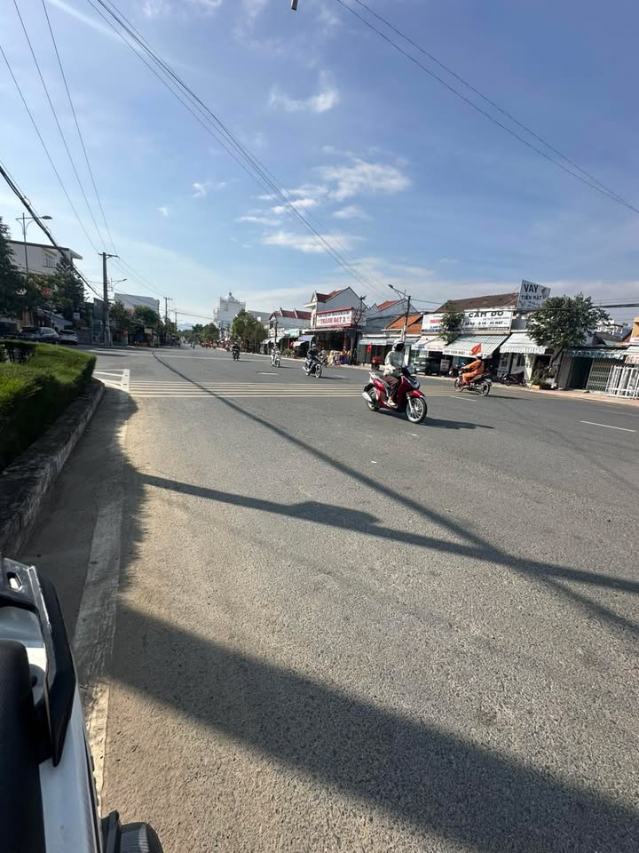 Mặt tiền kinh doanh Trần Quý Cáp, Ninh Hoà 239m² giá 8 tỷ - Cơ hội đầu tư tuyệt vời!