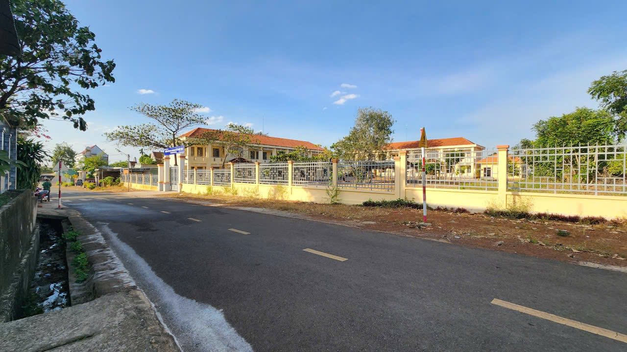 Đất thổ cư 200m² tại Hưng Phước, Bù Đốp - Giá chỉ 420 triệu, vị trí gần trường học!