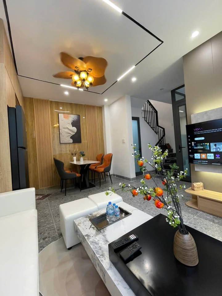 Nhà 2 tầng Lê Duẩn 50m² giá 4 tỷ - Lô góc hiếm có, phong thuỷ tốt!