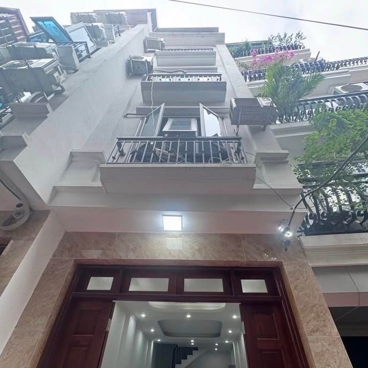 Nhà đẹp Văn Trì 35m² giá 6.95 tỷ - Phù hợp cho gia đình đông người và đầu tư