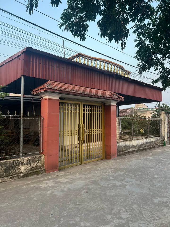 Đất nền Xóm 1, xã Hải Hưng, 334m² giá 2.9 tỷ - Mặt tiền 11m, tặng nhà!