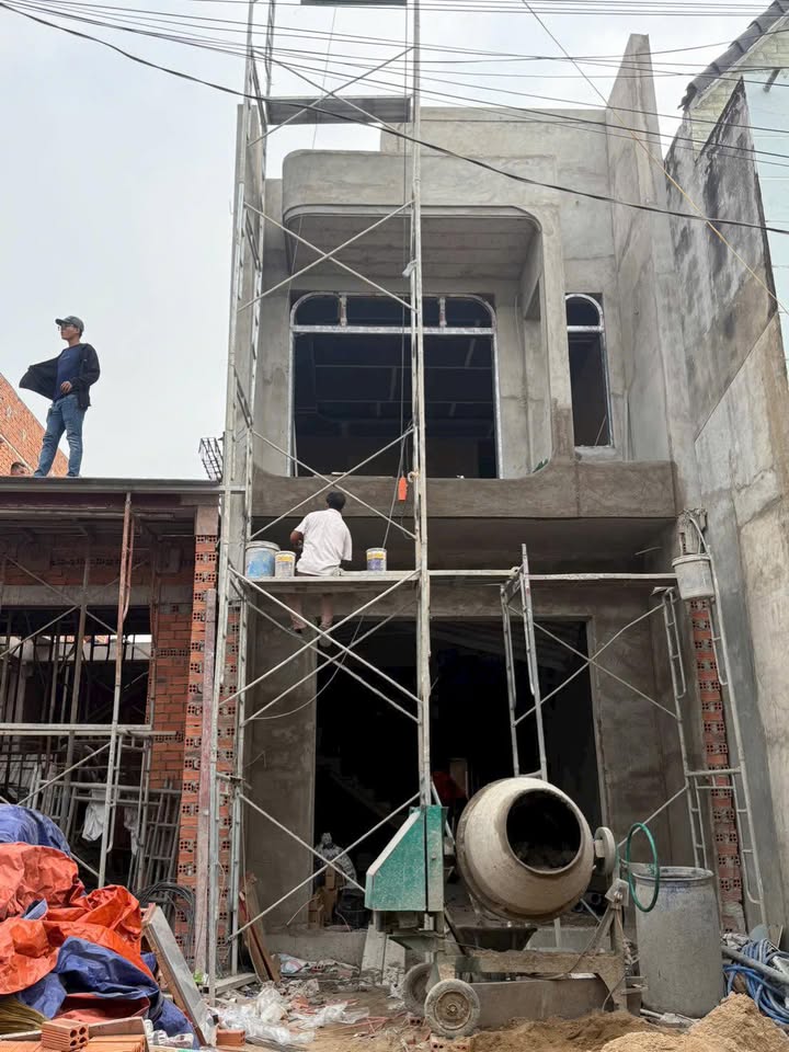 Nhà lầu Trảng Dài 112m² giá 4.05 tỷ - Ngay chợ Phú Thọ!