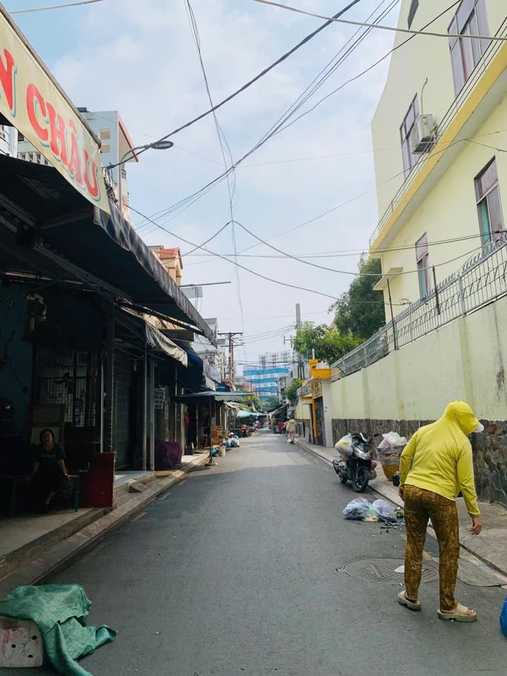 Nhà Mặt Tiền Chợ Lạc Quang, Tân Thới Nhất, Q12, Diện Tích 105m² Giá Chỉ 8.3 Tỷ