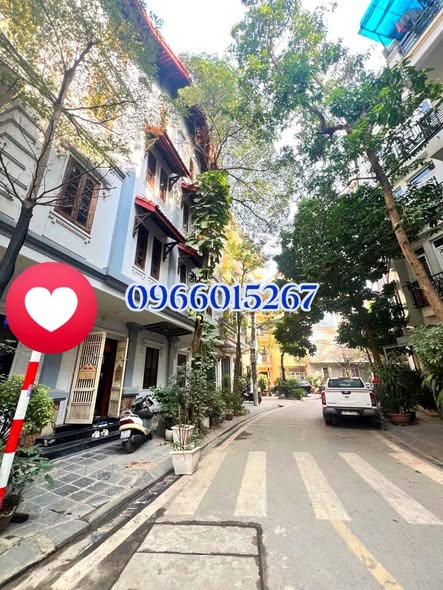 Nhà mặt tiền KĐT Đầm Trấu 50m² giá 29.99 tỷ - Kinh doanh đỉnh, 2 mặt thoáng!