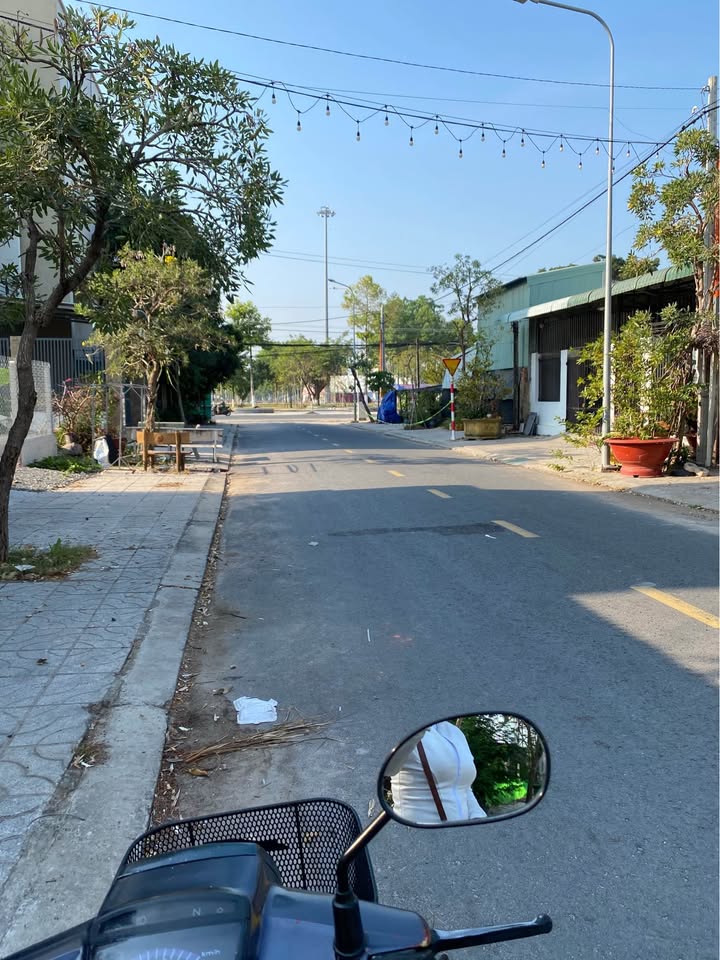 Đất thổ cư 280m² Vincom Tây Ninh - Giá chỉ 8.4 tỷ, cơ hội đầu tư tuyệt vời!