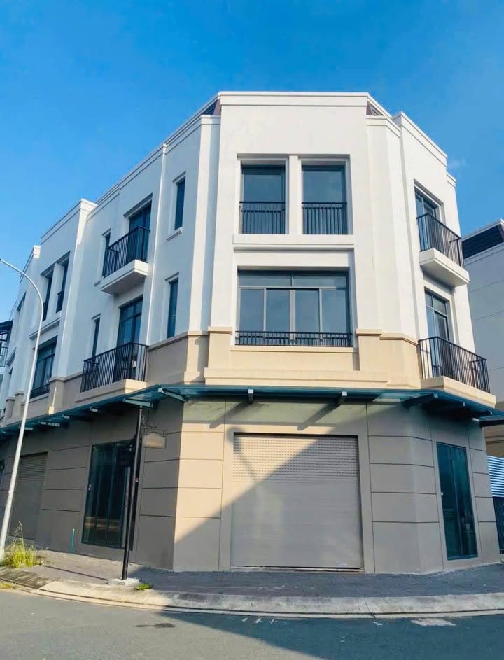 Townhouse Khu Tây Sông Hậu Long Xuyên 76m² giá 4.1 tỷ - Căn góc 2 mặt tiền tuyệt đẹp!