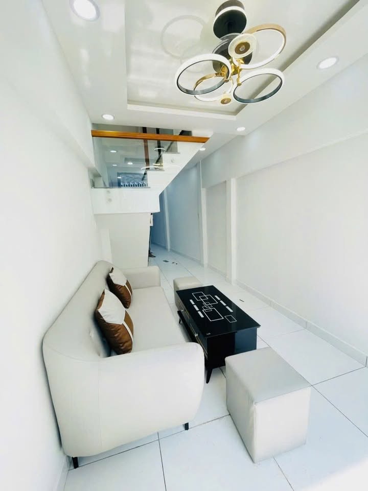 Nhà riêng Quận 8 27.5m² giá 3.2 tỷ - Sổ hồng riêng, hoàn công!