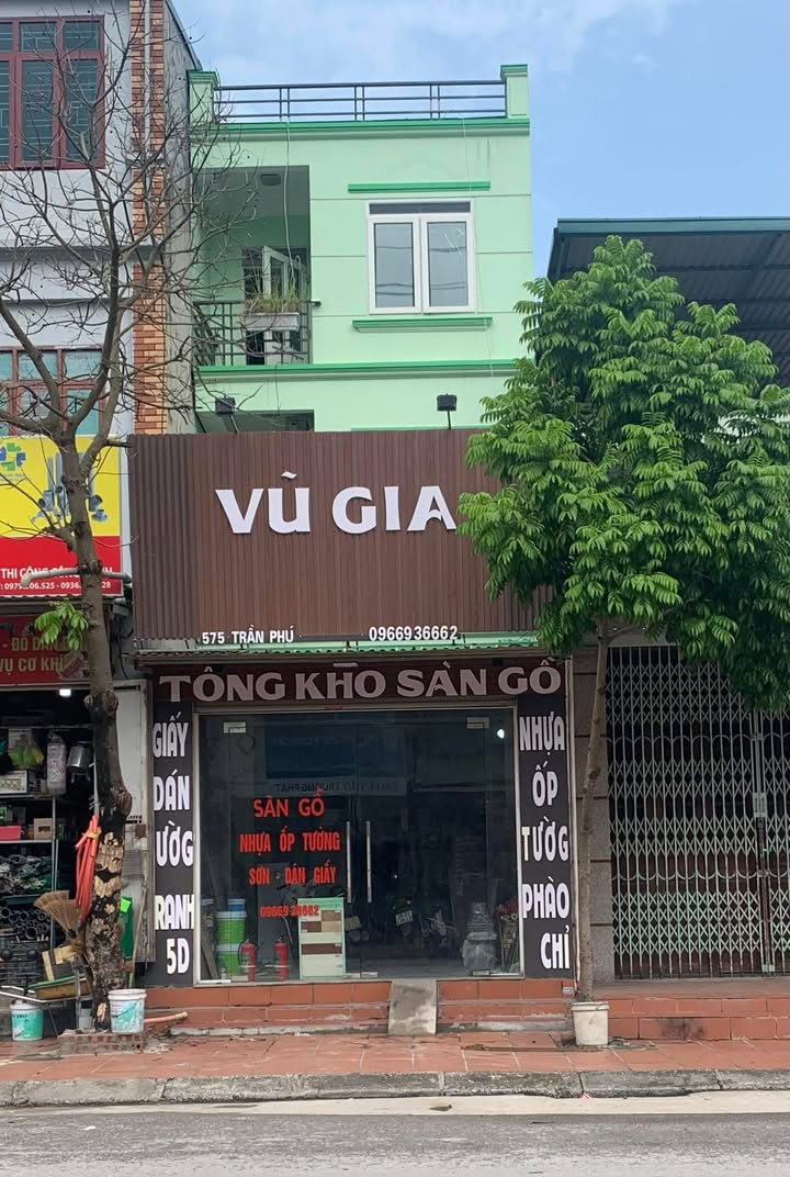 Nhà 3 tầng mặt đường Trần Phú, Cao Xanh, Hạ Long 76m² giá 7.1 tỷ - Đầu tư sinh lời tuyệt vời!