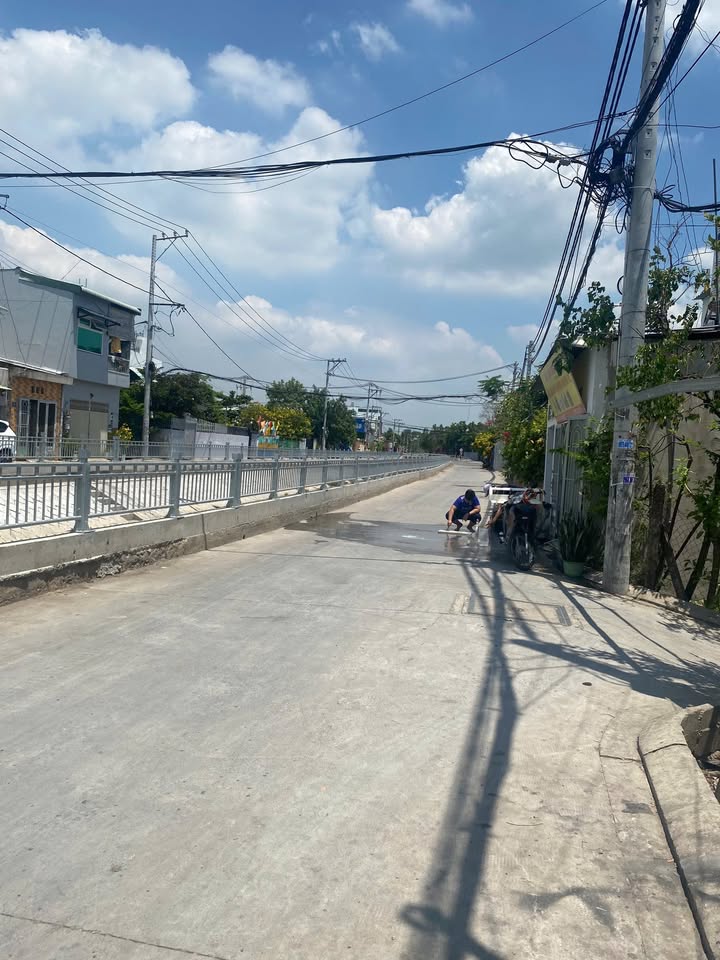 Đất nền tại Đường Thạnh Lộc 29, Quận 12, 65m² giá 4.15 tỷ - Sổ đỏ chính chủ, thương lượng!