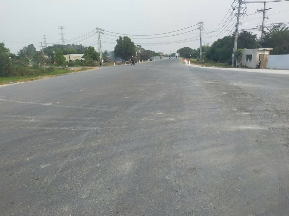 Đất góc 2 mặt tiền Huyện Đức Hòa 603m² giá 5.5 tỷ - Cơ hội kinh doanh tuyệt vời!