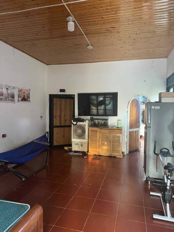 Nhà bán tại Đường 30/4, Thị trấn Đạ Tẻh, 100m² giá 1.95 tỷ - Cơ hội sở hữu nhà ở đẹp!