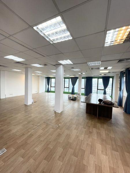 Cho thuê văn phòng mặt đường Nguyễn Trãi Quận Thanh Xuân 240m² - Giá chỉ 36 triệu/tháng!