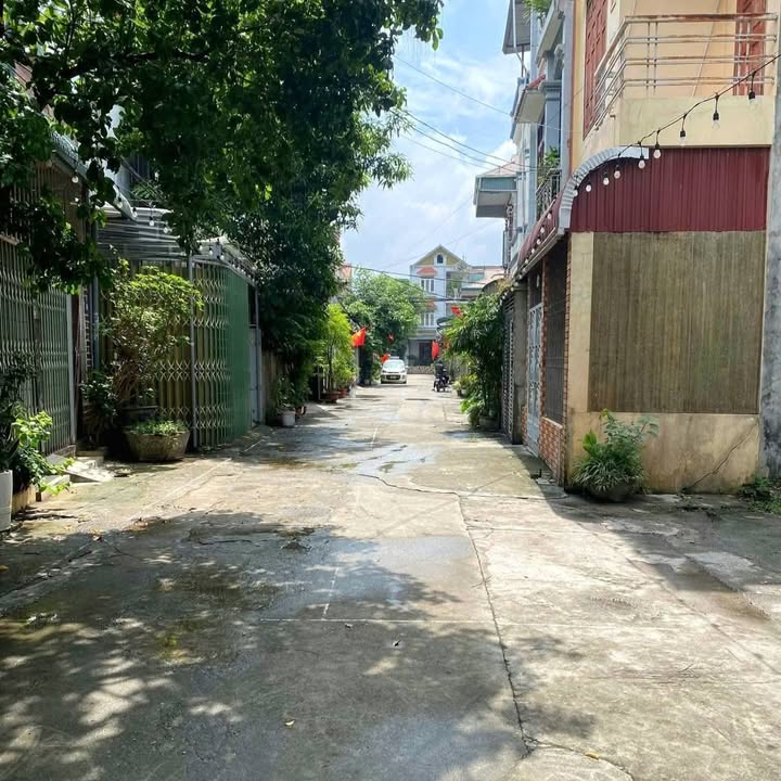 Đất đẹp Hòa Bình 60m² giá 1.6 tỷ - Sổ đỏ chính chủ, sang tên ngay!