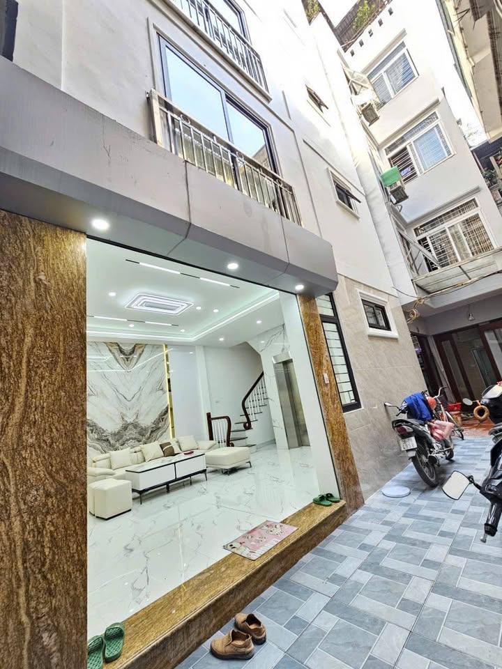 Nhà phố Võ Thị Sáu, Quận Hai Bà Trưng 38m² giá nhỉnh 10 tỷ - Hàng hiếm, sẵn sàng ở ngay!