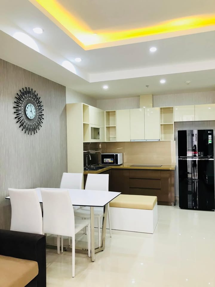 Căn hộ The Tresor, Quận 4, 75m² giá 19 triệu - Đầy đủ nội thất, tiện ích hiện đại!
