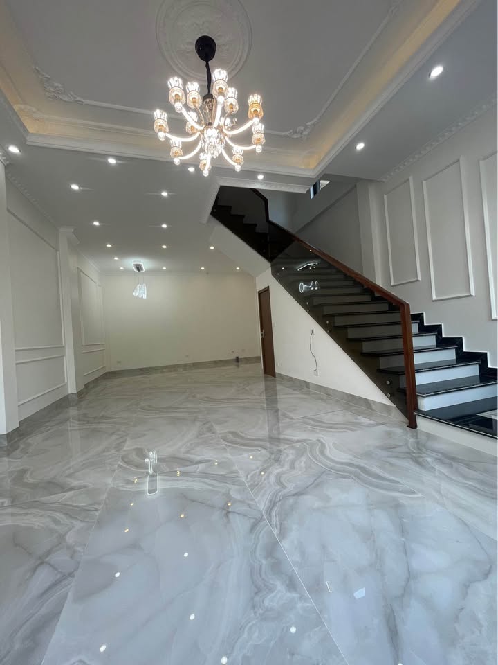 Nhà 4 tầng mới tại ngõ 13 Cao Xanh 62.8m² giá 4.65 tỷ - Sẵn sàng vào ở ngay!