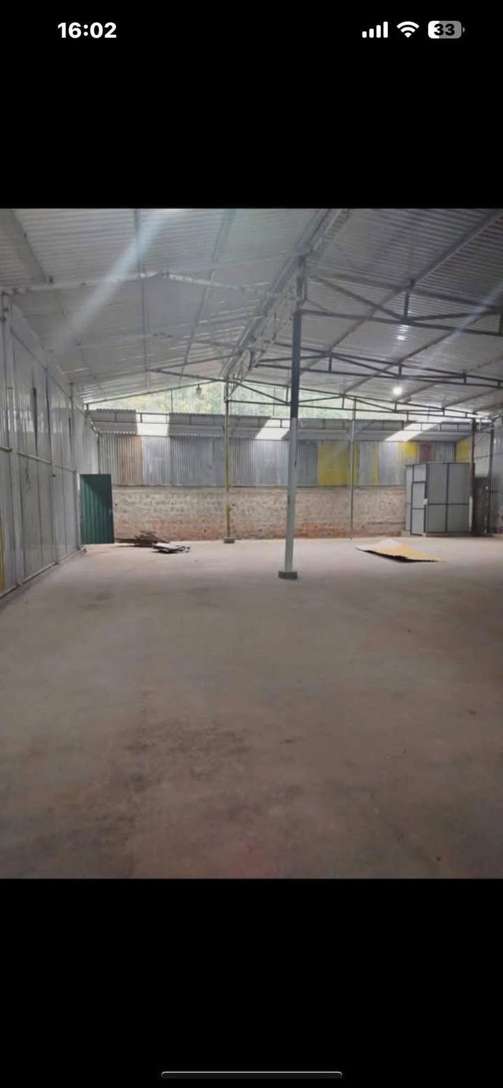 Cho thuê kho xưởng phường 8 Đà Lạt 220m² - Mặt tiền đường thuận lợi!