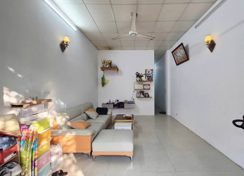 Nhà cấp 4 Phường Đông Vệ 74.4m² giá 2.x tỷ - Sẵn sàng vào ở ngay!