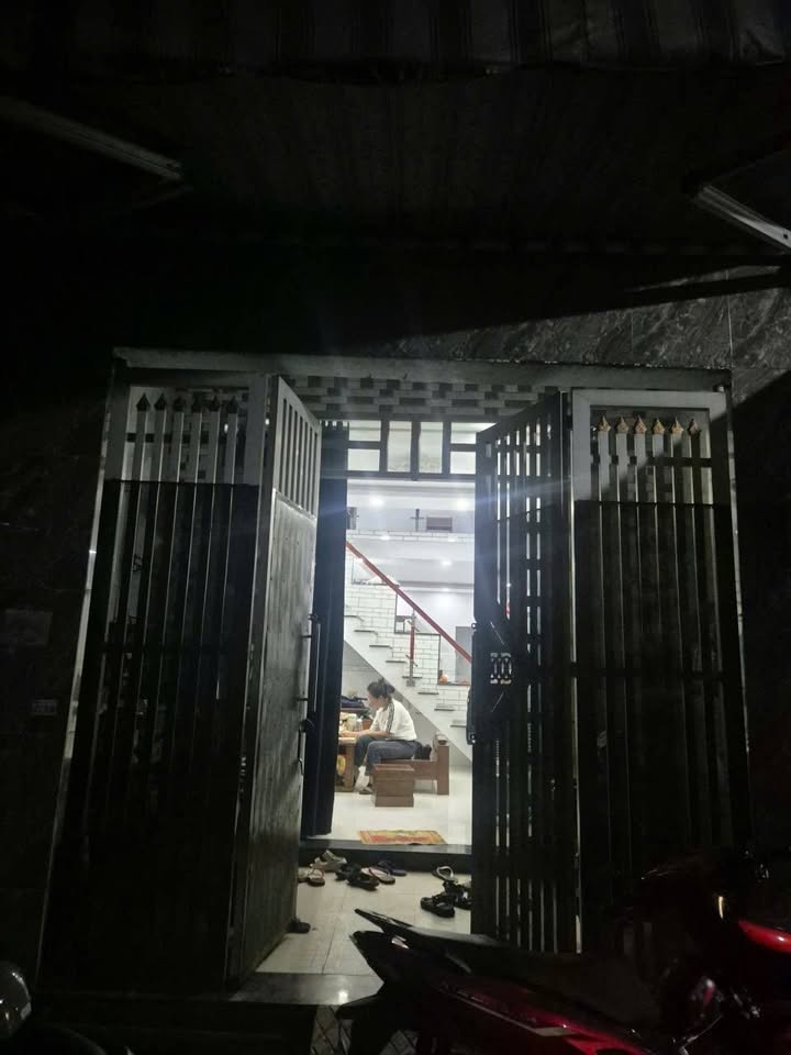 Nhà đẹp Tân Xuân, Hóc Môn 48m² giá 1.97 tỷ - Sẵn sàng vào ở ngay!