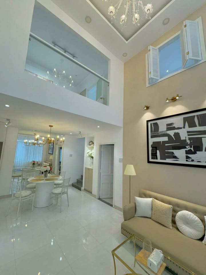 Nhà bán Phường Phước Hải Nha Trang 55.4m² giá 5.2 tỷ - Gần chợ, siêu thị, tiện ích đầy đủ!